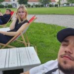 Uczniowie naszej szkoły uczestniczyli w wyjątkowych warsztatach rozwijających rezyliencję i odporność psychiczną, które odbyły się w Międzynarodowym Centrum Konferencyjnym w Krzyżowej, przy wsparciu Fundacji Krzyżowa dla Porozumienia Europejskiego. Zajęcia zostały zorganizowane w ramach projektu „Międzypowiatowa droga do edukacyjnego sukcesu szkół zawodowych powiatów dzierżoniowskiego, kłodzkiego i świdnickiego”. Celem spotkania było wyposażenie młodzieży w praktyczne narzędzia pomocne w radzeniu sobie ze stresem, wzmacnianiu poczucia własnej wartości oraz budowaniu pozytywnych relacji z otoczeniem. Uczniowie mieli okazję do głębszego poznania siebie, pracy w grupie oraz rozwijania kompetencji społeczno-emocjonalnych, które są dziś nieodzowne w życiu osobistym i zawodowym.