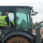 Nasi uczniowie w ramach projektu Międzypowiatowa droga do edukacyjnego sukcesu szkół zawodowych powiatów dzierżoniowskiego, kłodzkiego i świdnickiego, wzięli udział w kursie obsługi koparko ładowarki.