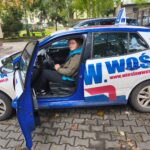 Uczniowie naszej szkoły w ramach projektu Międzypowiatowa droga do edukacyjnego sukcesu szkół zawodowych powiatów dzierżoniowskiego, kłodzkiego i świdnickiego rozpoczęli kurs prawa jazdy kategorii B.