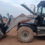 Uczniowie naszej szkoły w ramach projektu „Międzypowiatowa droga do edukacyjnego sukcesu szkół zawodowych powiatów dzierżoniowskiego, kłodzkiego i świdnickiego” biorą udział w kursie koparko-ładowarki.