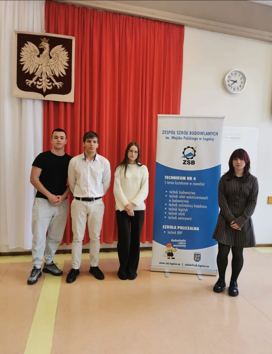 BRAWO ZST w Kłodzku💪💪💪 !!! Dominika Szczygieł z kl. 5aTB, w dniu 09.03.2026 r. zajęła 4 miejsce w Legnicy na Etapie Okręgowym i tym samym dostała się do Centralnego FINAŁU Ogólnopolskiej V Olimpiady Wiedzy o Procesie Inwestycyjno-Budowlanym, który odbedzie się w dniach 16-17.04.2026 r. na Politechnice Wrocławskiej. Należy dodać, że to już 3 finał Dominiki.W okręgowych potyczkach brali również udział: Bartosz Tymski 4aTB, Jakub Pieleszkiewicz 4aTB oraz Iga Jaruszowiec z klasy 2aTB. Opiekunami byli Pani Magdalena Pielichata i Pan Norbert Kapecki.